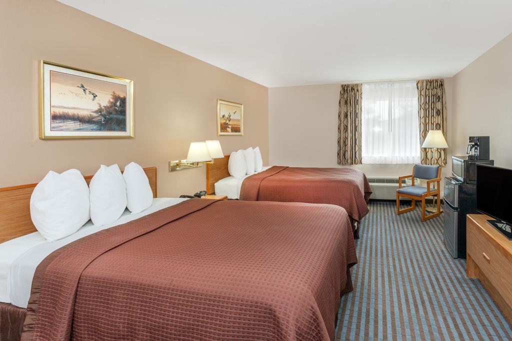 Days Inn By Wyndham Charleston Dış mekan fotoğraf